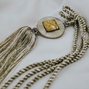 Pingente de Cortina - Bege/Dourado